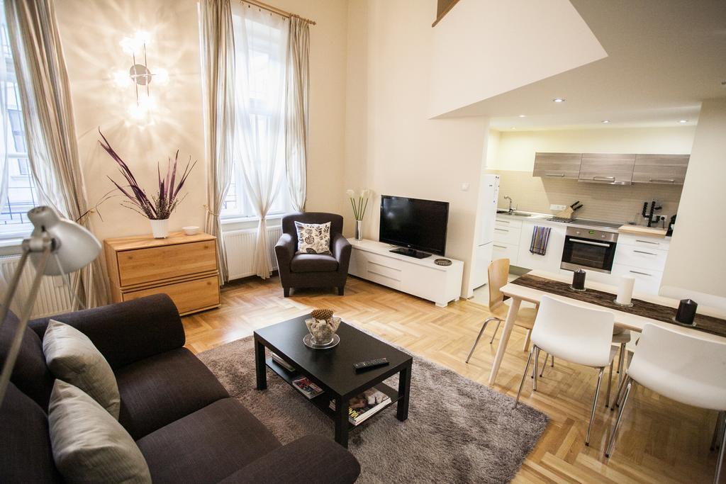 Agora Apartment Budapest Exterior foto