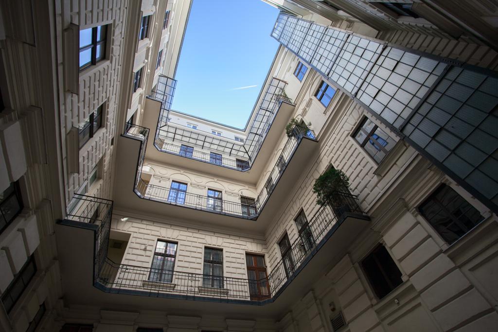 Agora Apartment Budapest Exterior foto
